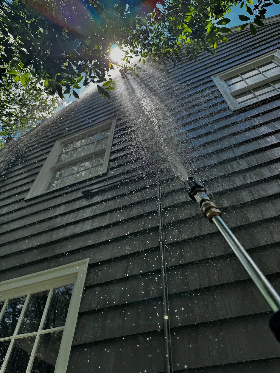 Why Atlanta businesses choose regular exterior maintenance